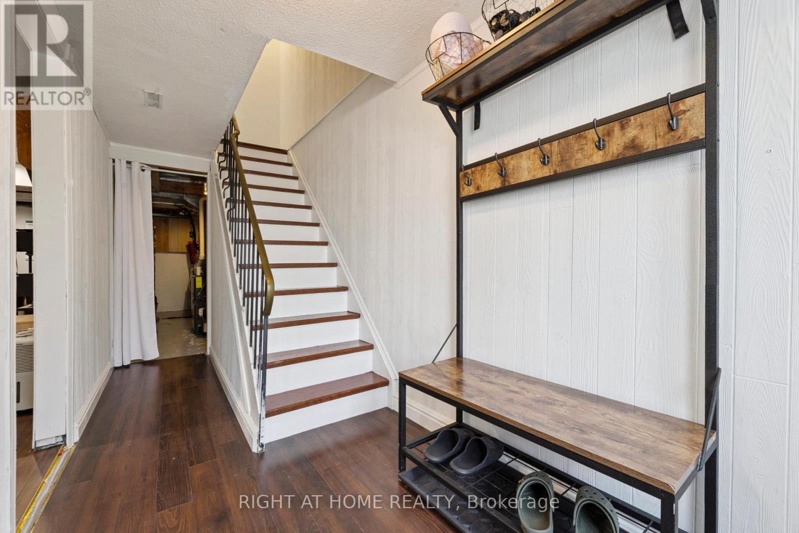 923 Southridge Street, Oshawa, Ontario  L1H 8A4 - Photo 4 - E12553642