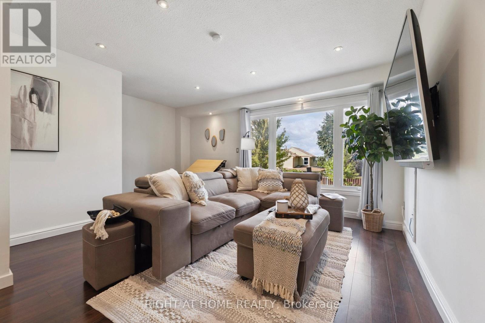 923 Southridge Street, Oshawa, Ontario  L1H 8A4 - Photo 8 - E12553642