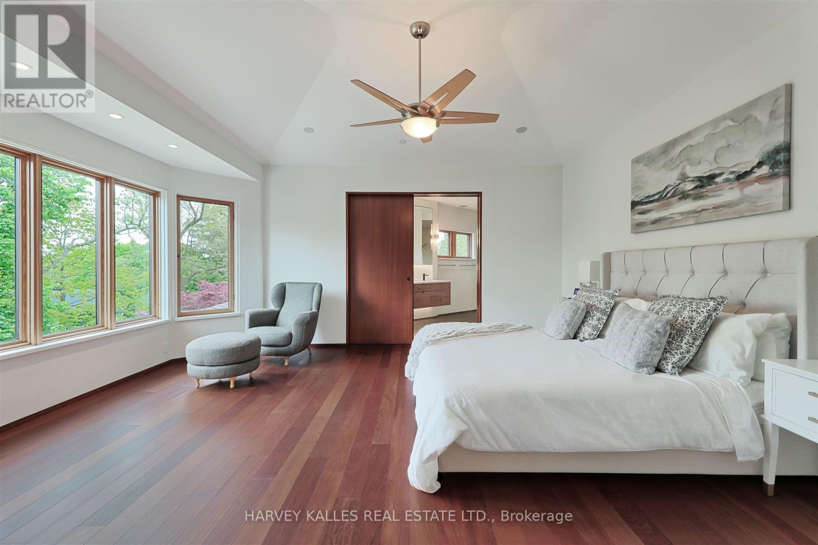 89 Kingsway Crescent, Toronto, Ontario  M8X 2R8 - Photo 25 - W12433346