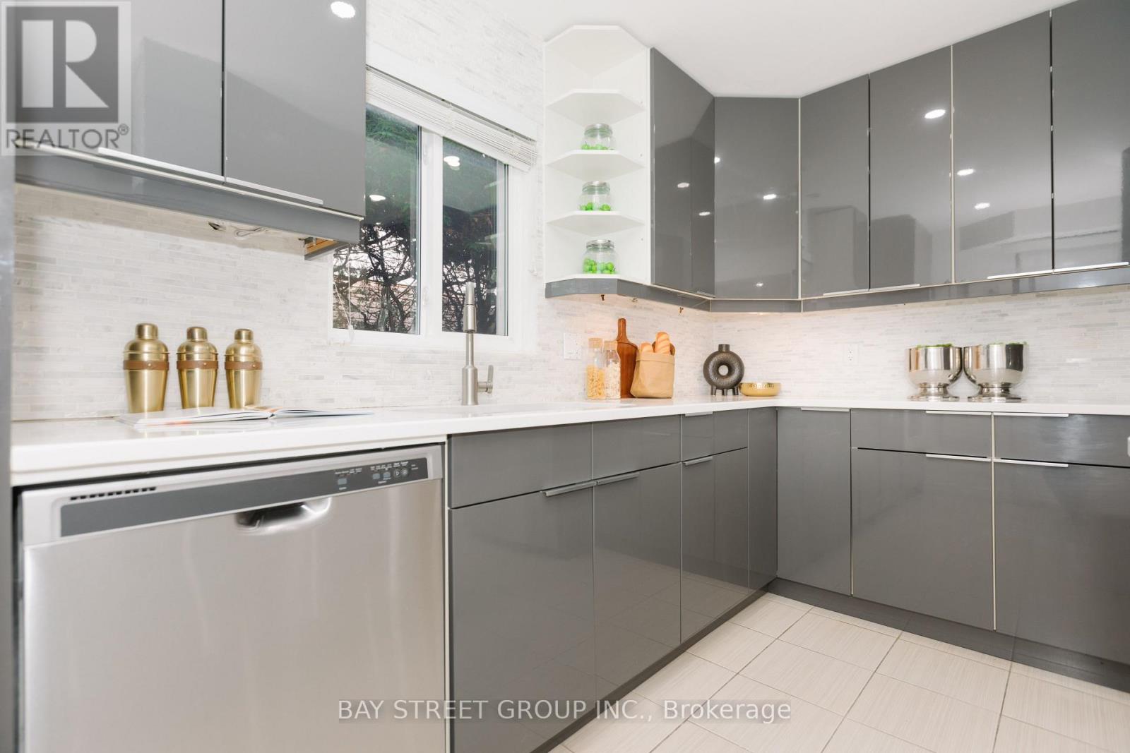 75 Breckonwood Crescent, Markham, Ontario  L3T 5G8 - Photo 20 - N12553638