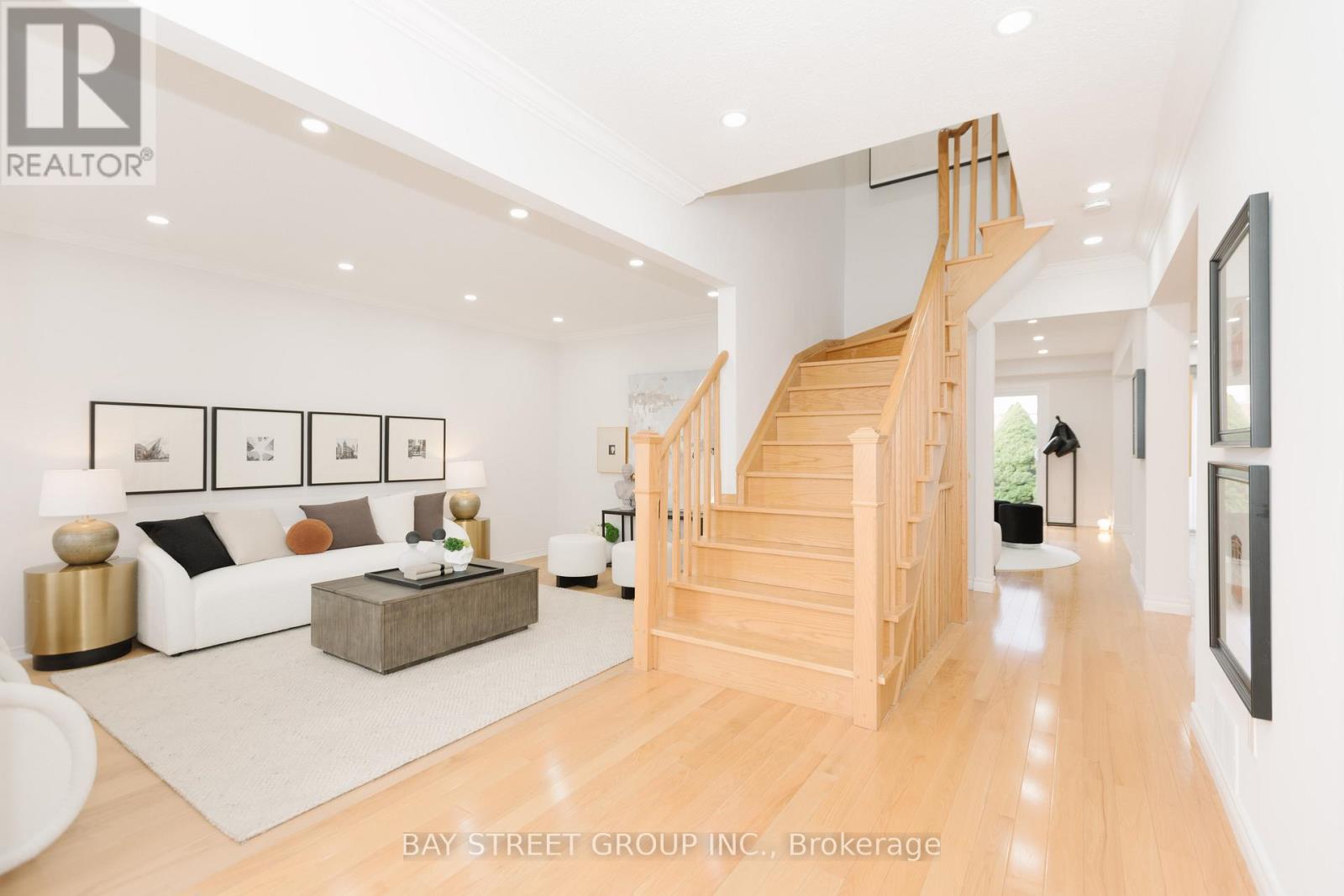 75 Breckonwood Crescent, Markham, Ontario  L3T 5G8 - Photo 4 - N12553638