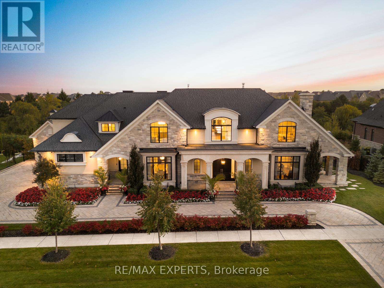 205 Northern Pines Boulevard, Vaughan, Ontario  L4H 4E5 - Photo 2 - N12553670