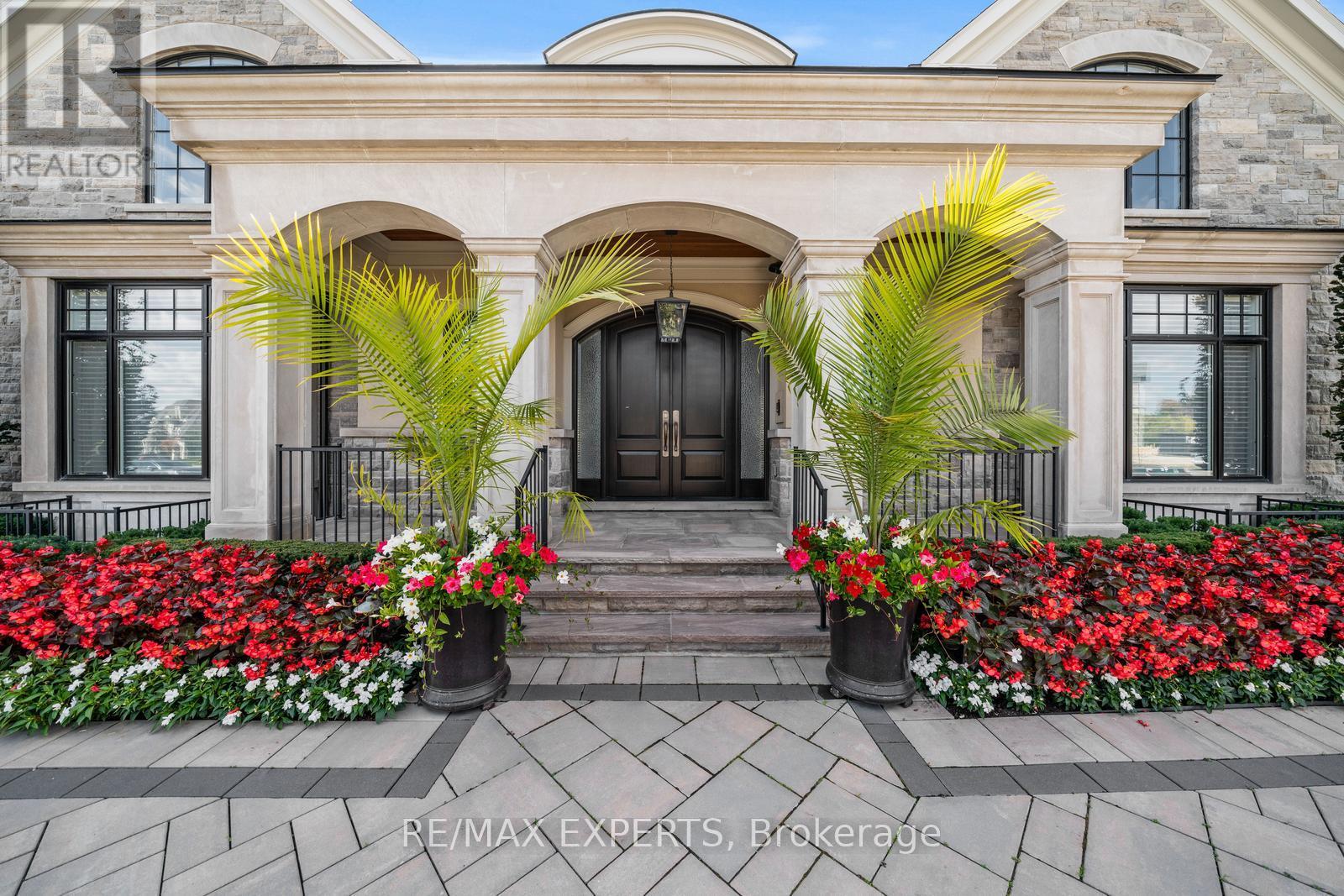 205 Northern Pines Boulevard, Vaughan, Ontario  L4H 4E5 - Photo 3 - N12553670