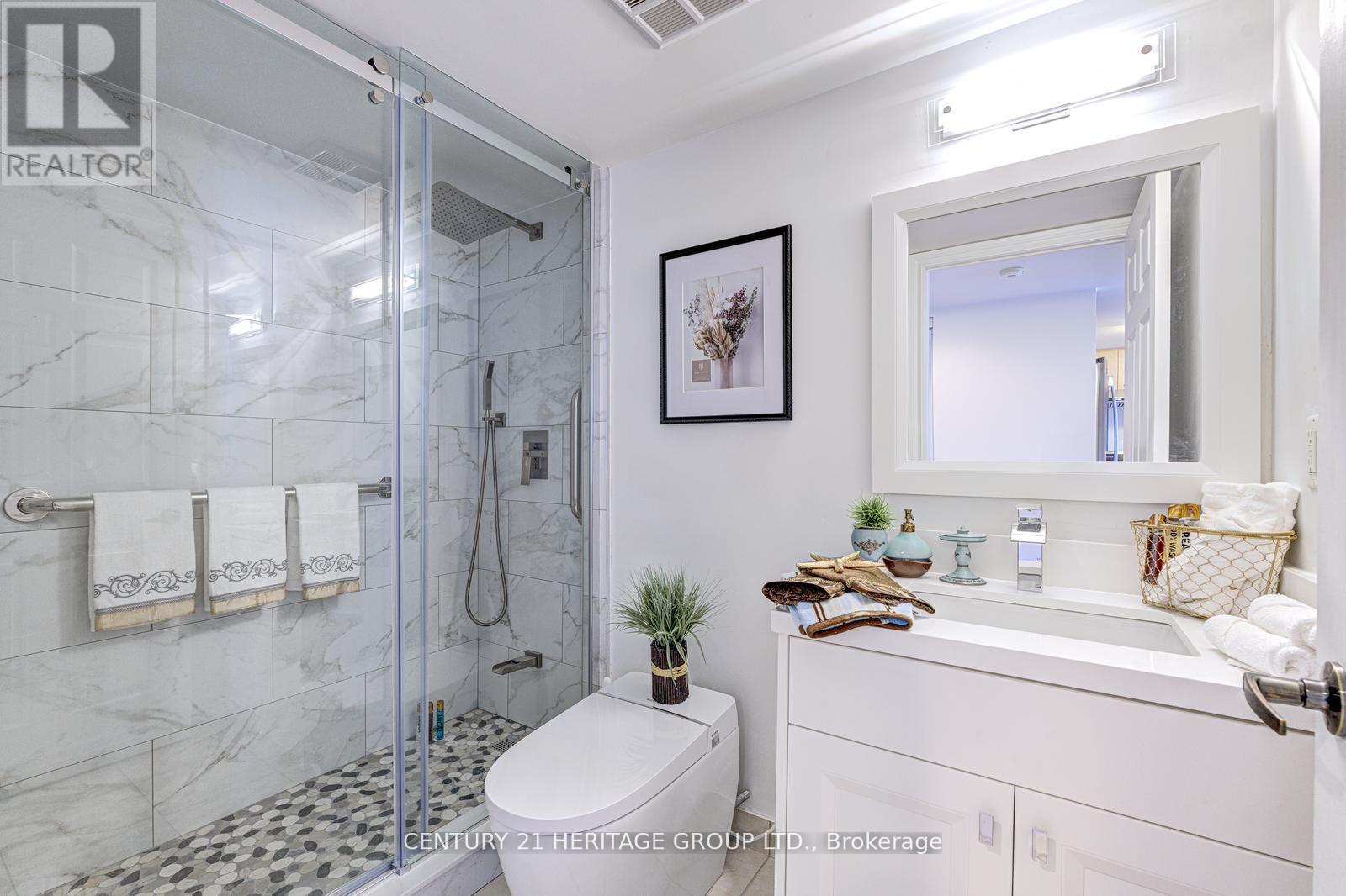 1003 - 130 Pond Drive, Markham, Ontario  L3T 7W5 - Photo 28 - N12553684