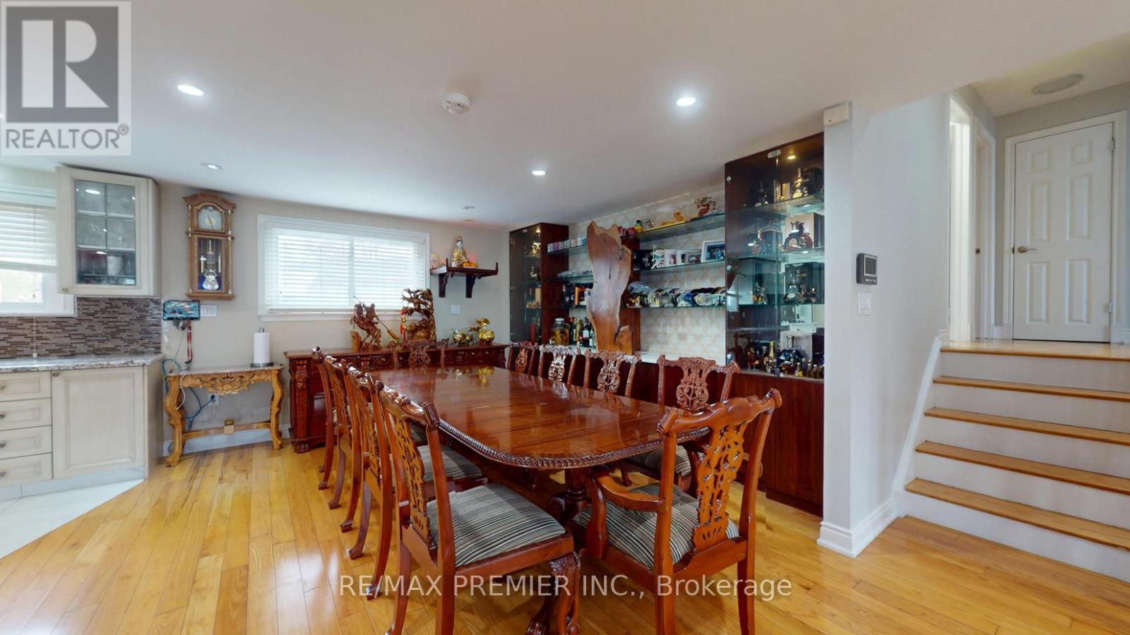 425 Balmoral Drive, Brampton, Ontario  L6T 1W1 - Photo 14 - W12553648