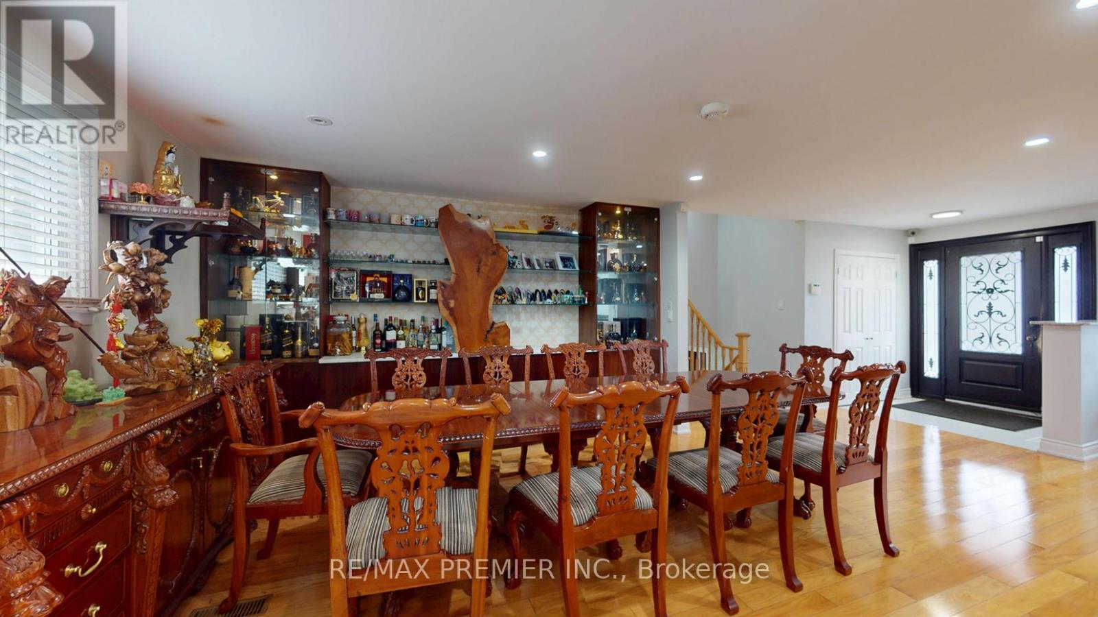 425 Balmoral Drive, Brampton, Ontario  L6T 1W1 - Photo 18 - W12553648