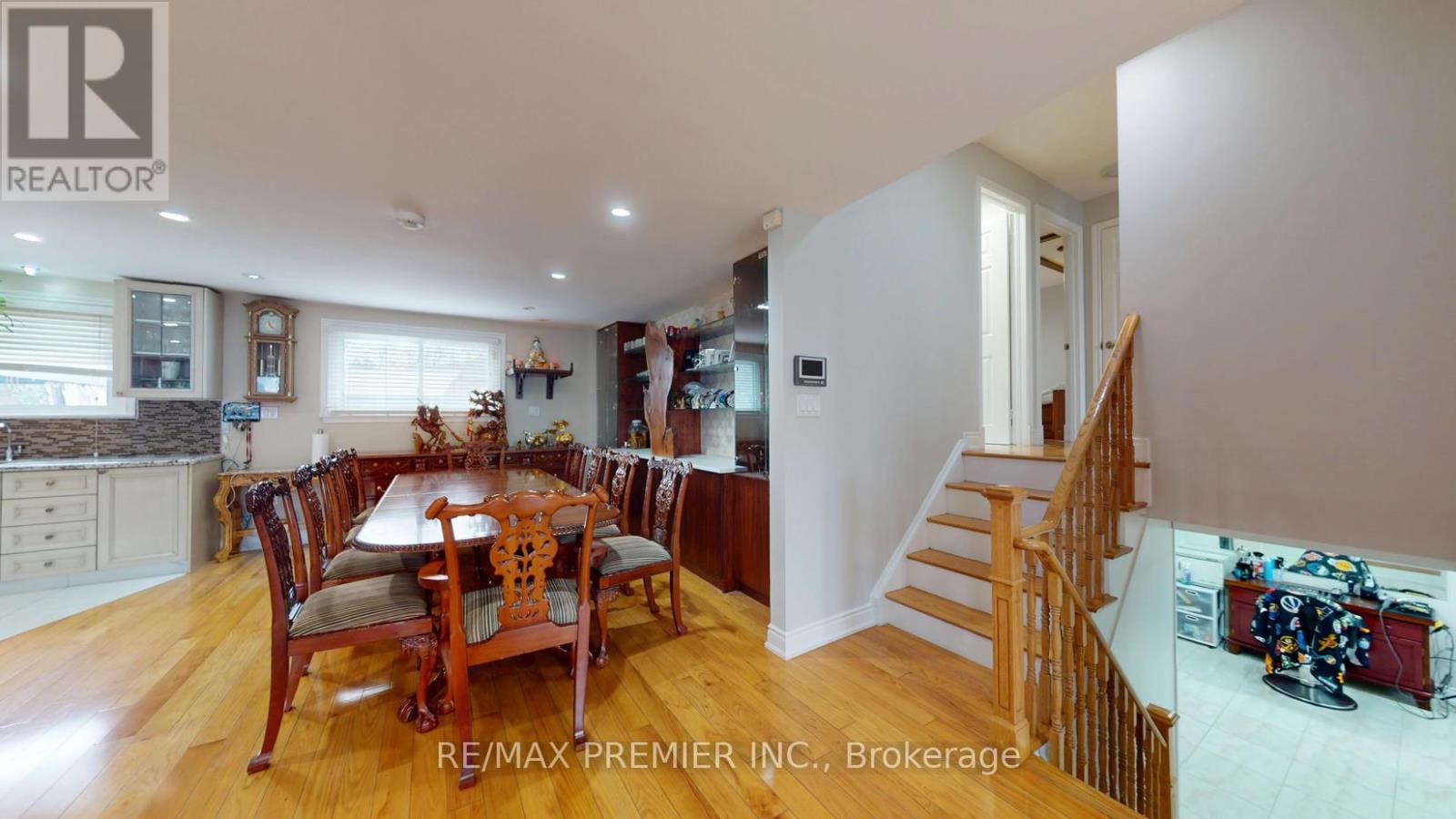 425 Balmoral Drive, Brampton, Ontario  L6T 1W1 - Photo 31 - W12553648