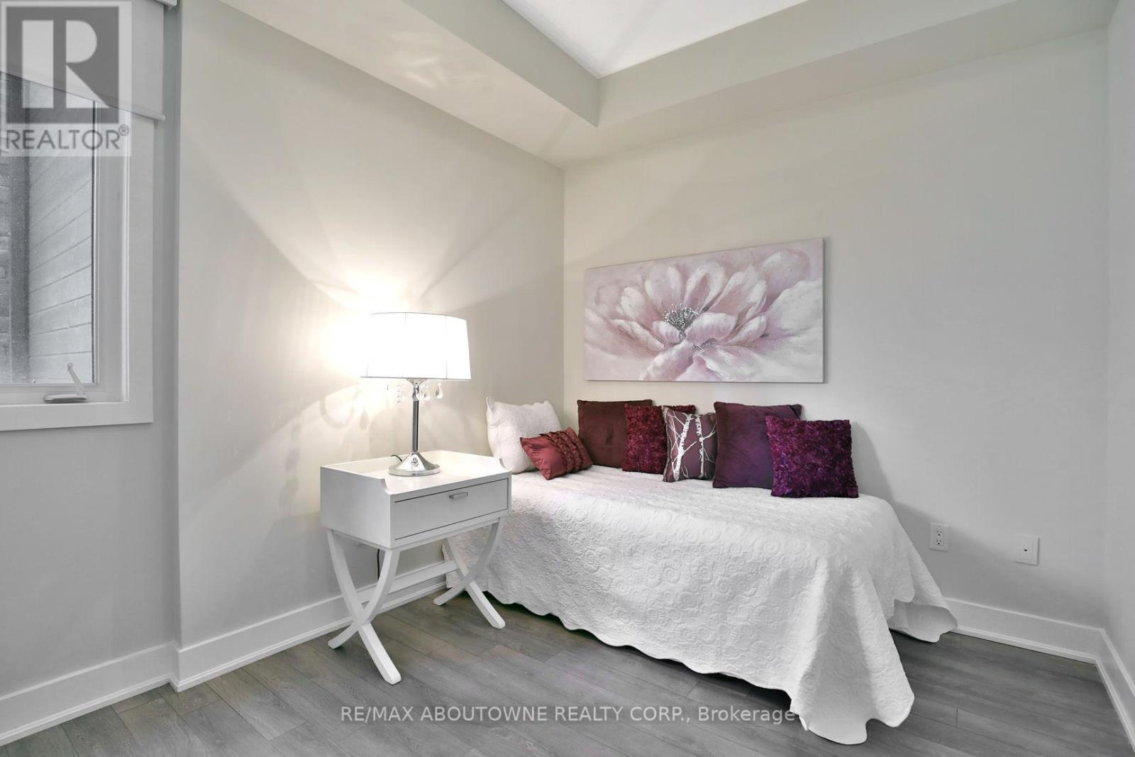 103 - 128 Garden Drive, Oakville, Ontario  L6K 0H7 - Photo 21 - W12553688