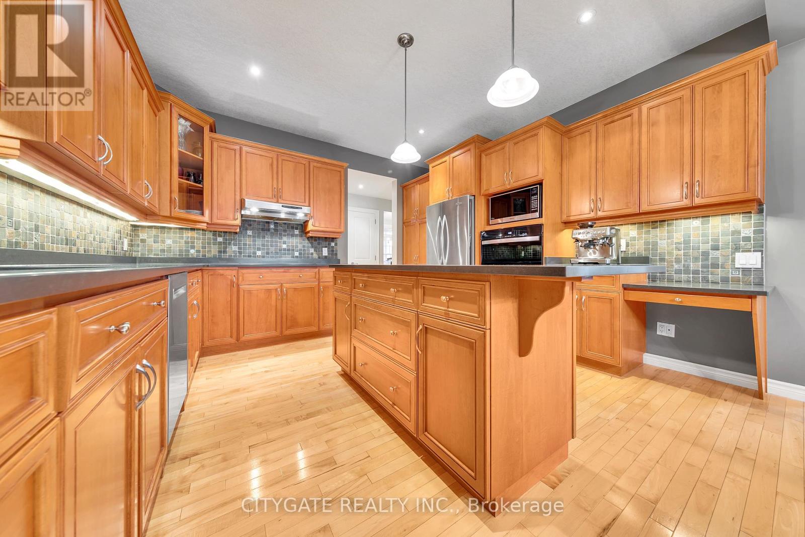 552 Falconridge Crescent, Waterloo, Ontario  N2K 4J2 - Photo 15 - X12553644