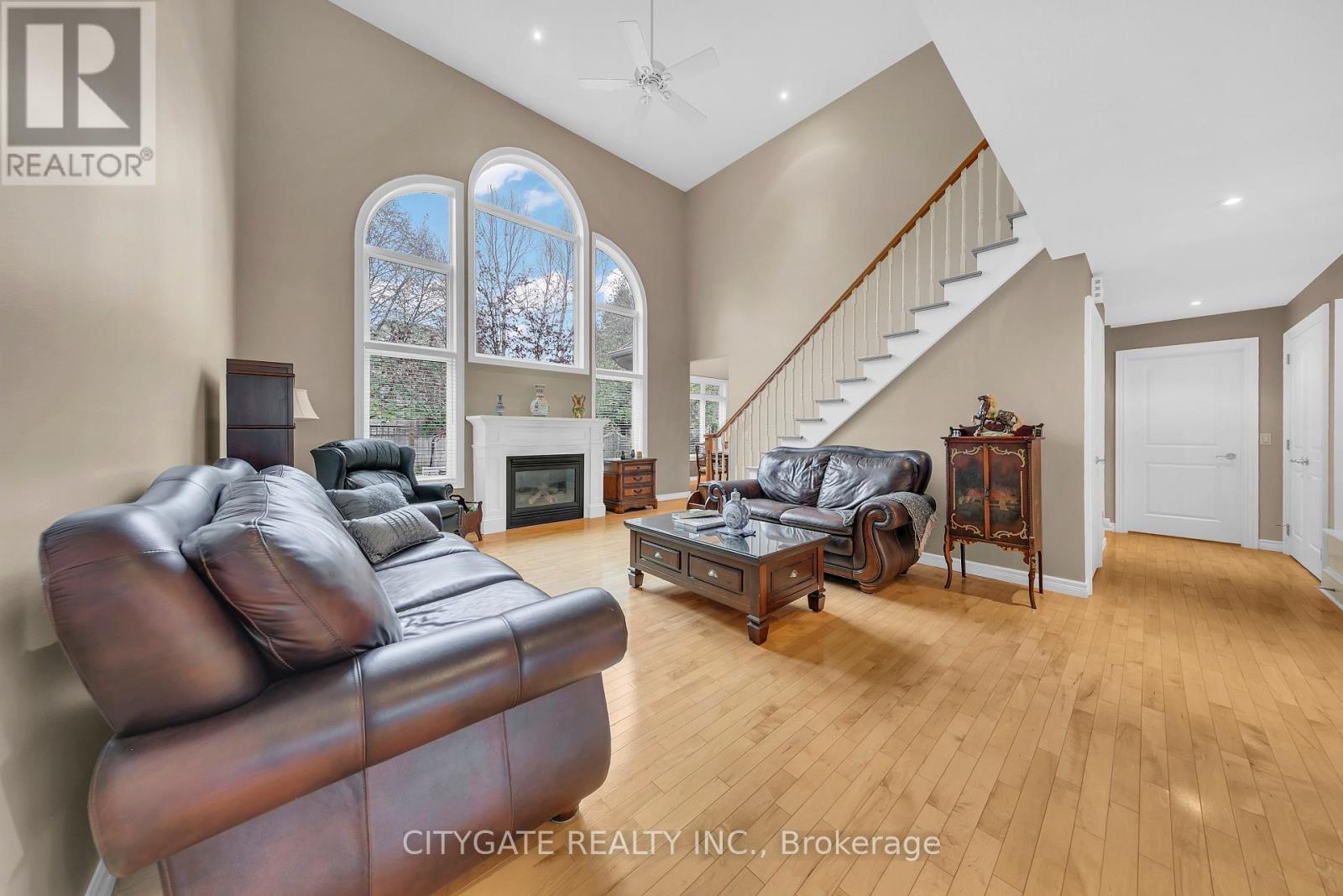 552 Falconridge Crescent, Waterloo, Ontario  N2K 4J2 - Photo 9 - X12553644