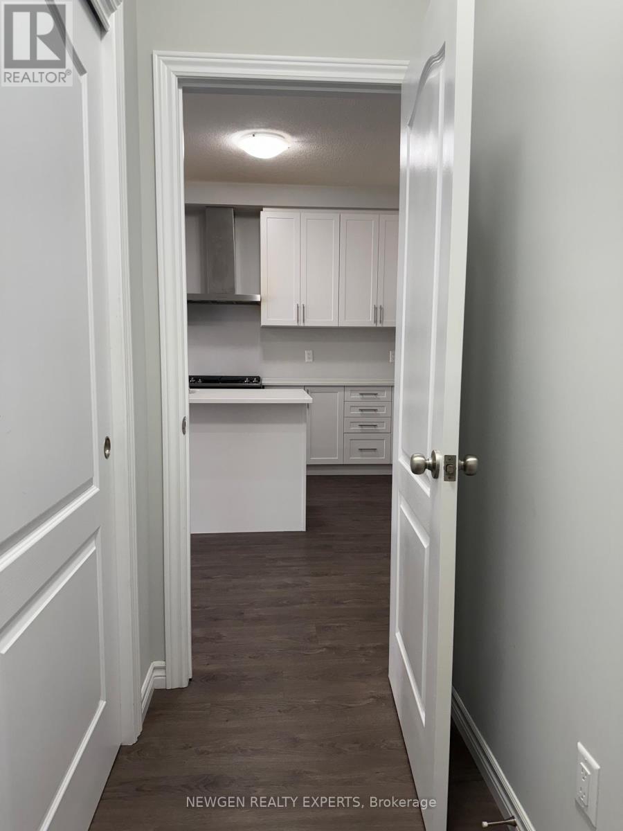 11 Gleason Crescent, Kitchener, Ontario  N2M 0B7 - Photo 13 - X12553660