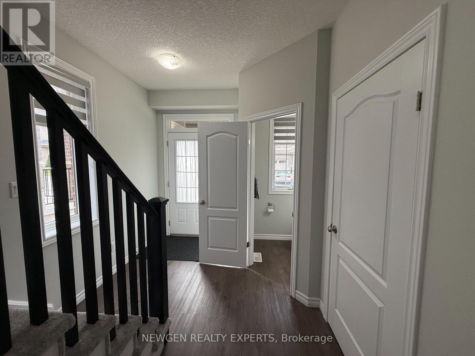 11 Gleason Crescent, Kitchener, Ontario  N2M 0B7 - Photo 16 - X12553660