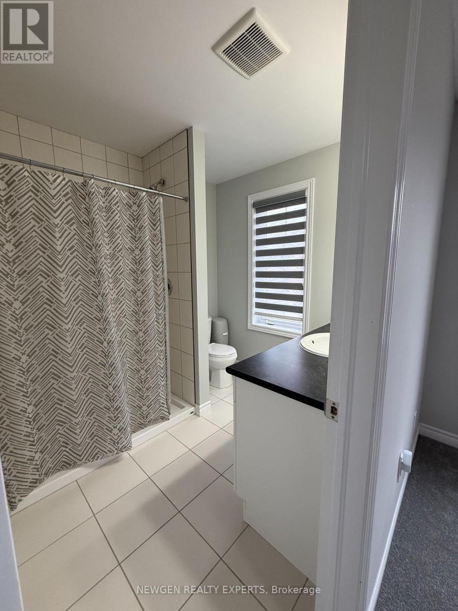 11 Gleason Crescent, Kitchener, Ontario  N2M 0B7 - Photo 30 - X12553660