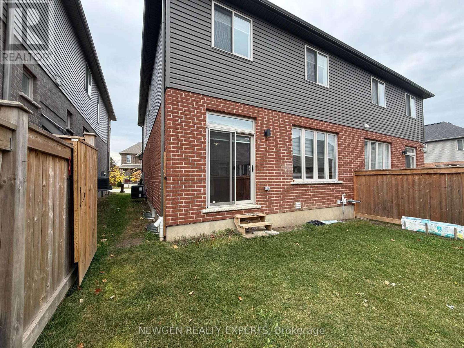 11 Gleason Crescent, Kitchener, Ontario  N2M 0B7 - Photo 38 - X12553660