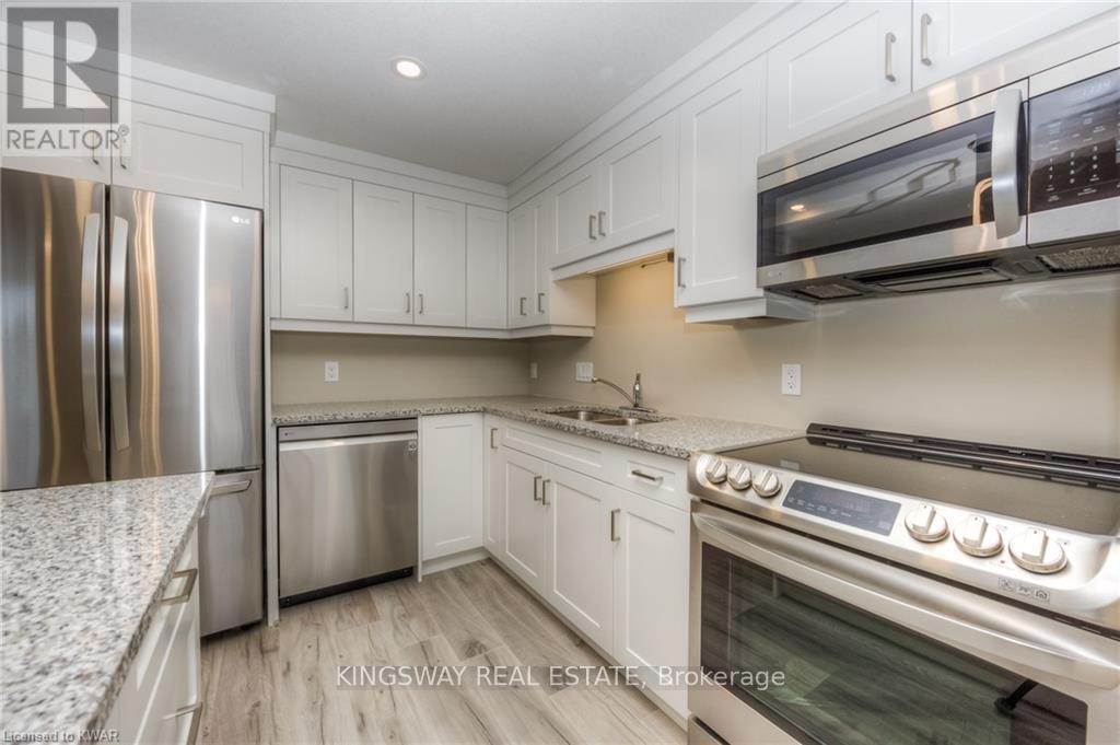 1 HIGHBOOK ST. STREET W, Kitchener, Ontario