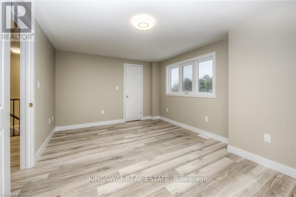 1 Highbook St. Street W, Kitchener, Ontario  N2E 3N9 - Photo 9 - X12553672