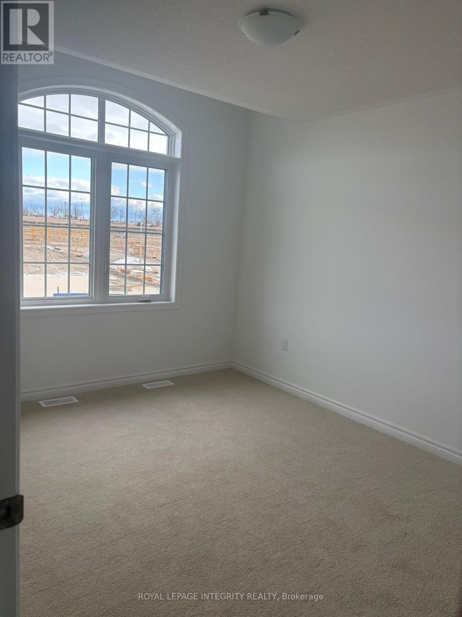 228 Greer Street, Barrie, Ontario L9J 0B7 - Photo 12 - S12553690