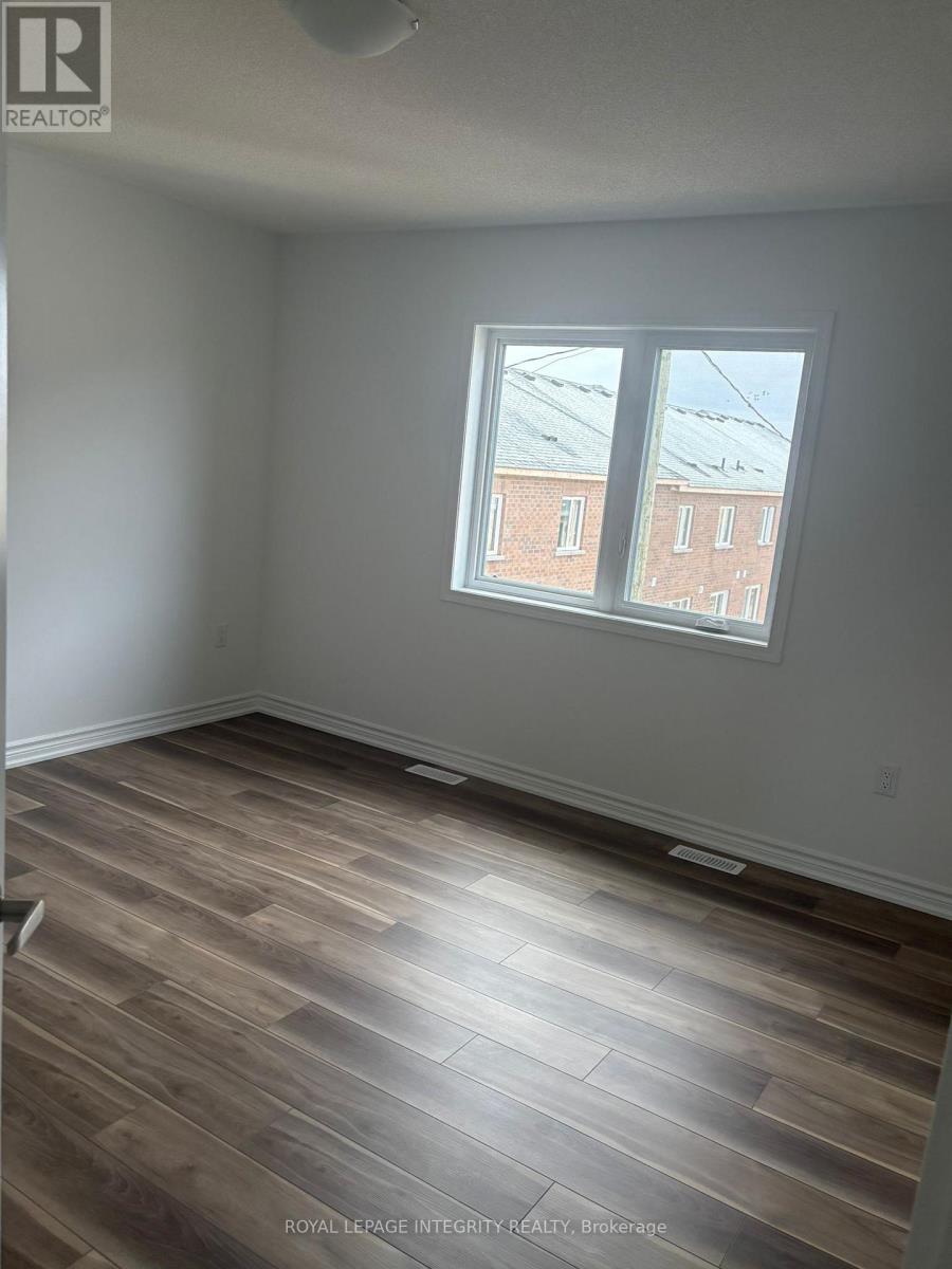 228 Greer Street, Barrie, Ontario L9J 0B7 - Photo 6 - S12553690