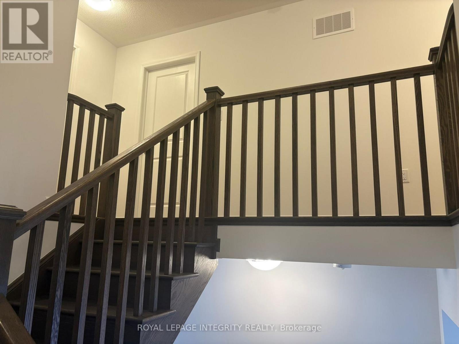 228 Greer Street, Barrie, Ontario L9J 0B7 - Photo 7 - S12553690