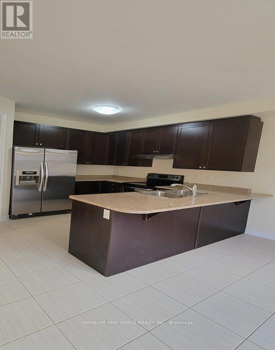 38 Prebble Drive, Markham, Ontario  L6E 2A4 - Photo 2 - N12553702