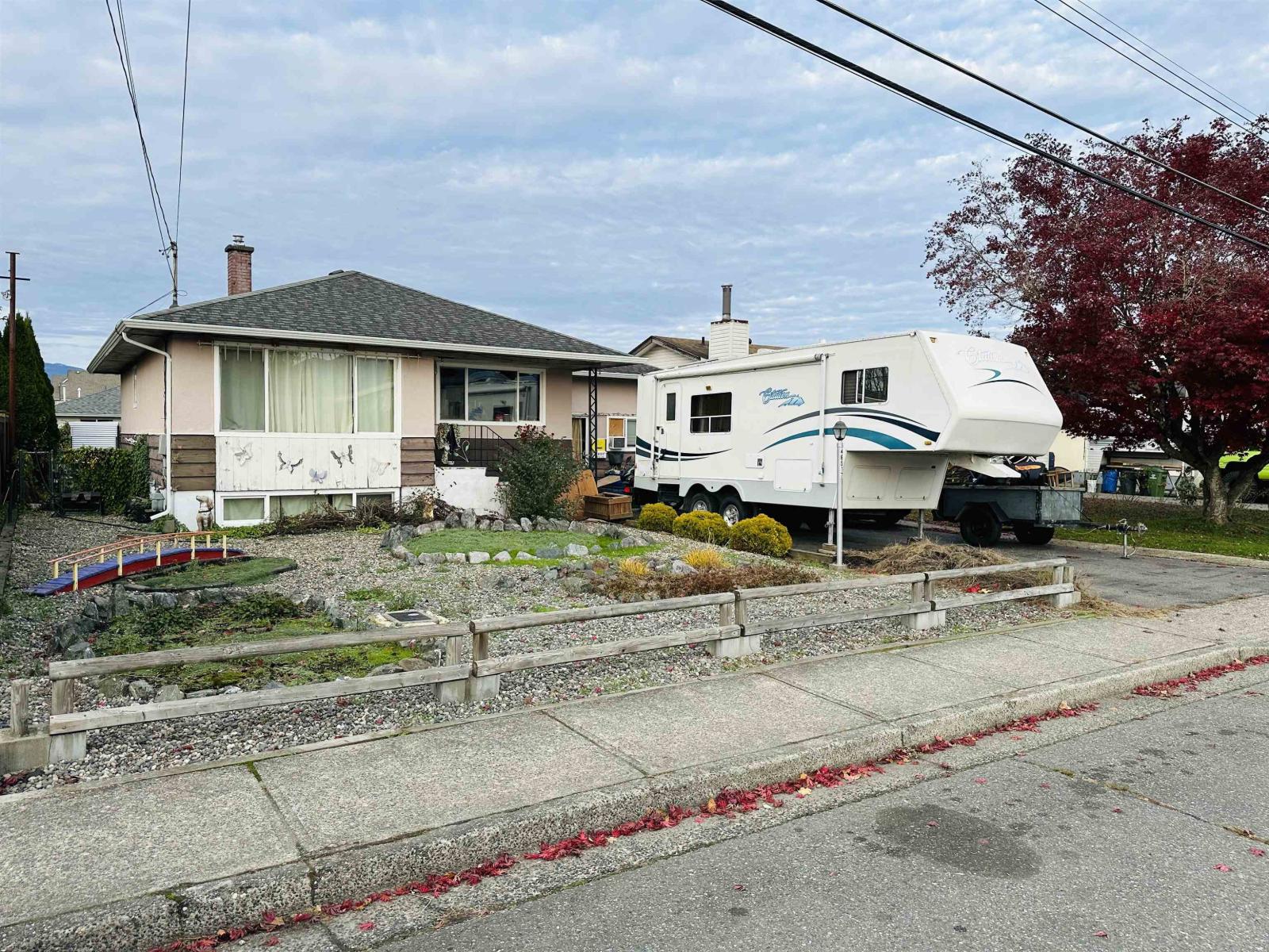 46517 Maple Avenue, Chilliwack Proper East, Chilliwack, British Columbia  V2P 2K1 - Photo 3 - R3063559