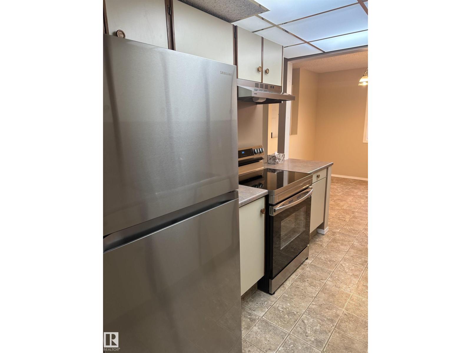 #8 3221 119 St Nw, Edmonton, Alberta T6J 5K7 - Photo 26 - E4466049