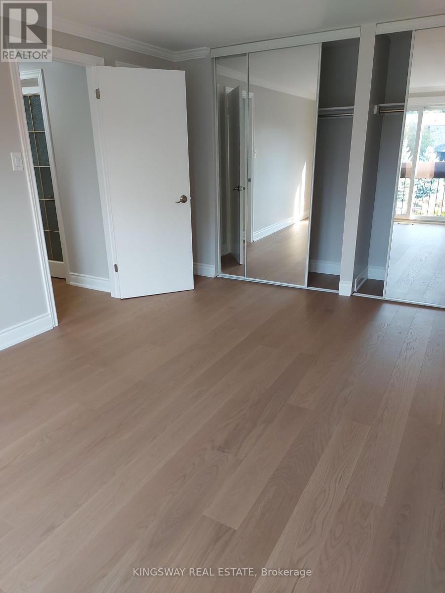 101 - 20 Mineola Road E, Mississauga, Ontario  L5G 4N9 - Photo 19 - W12553716