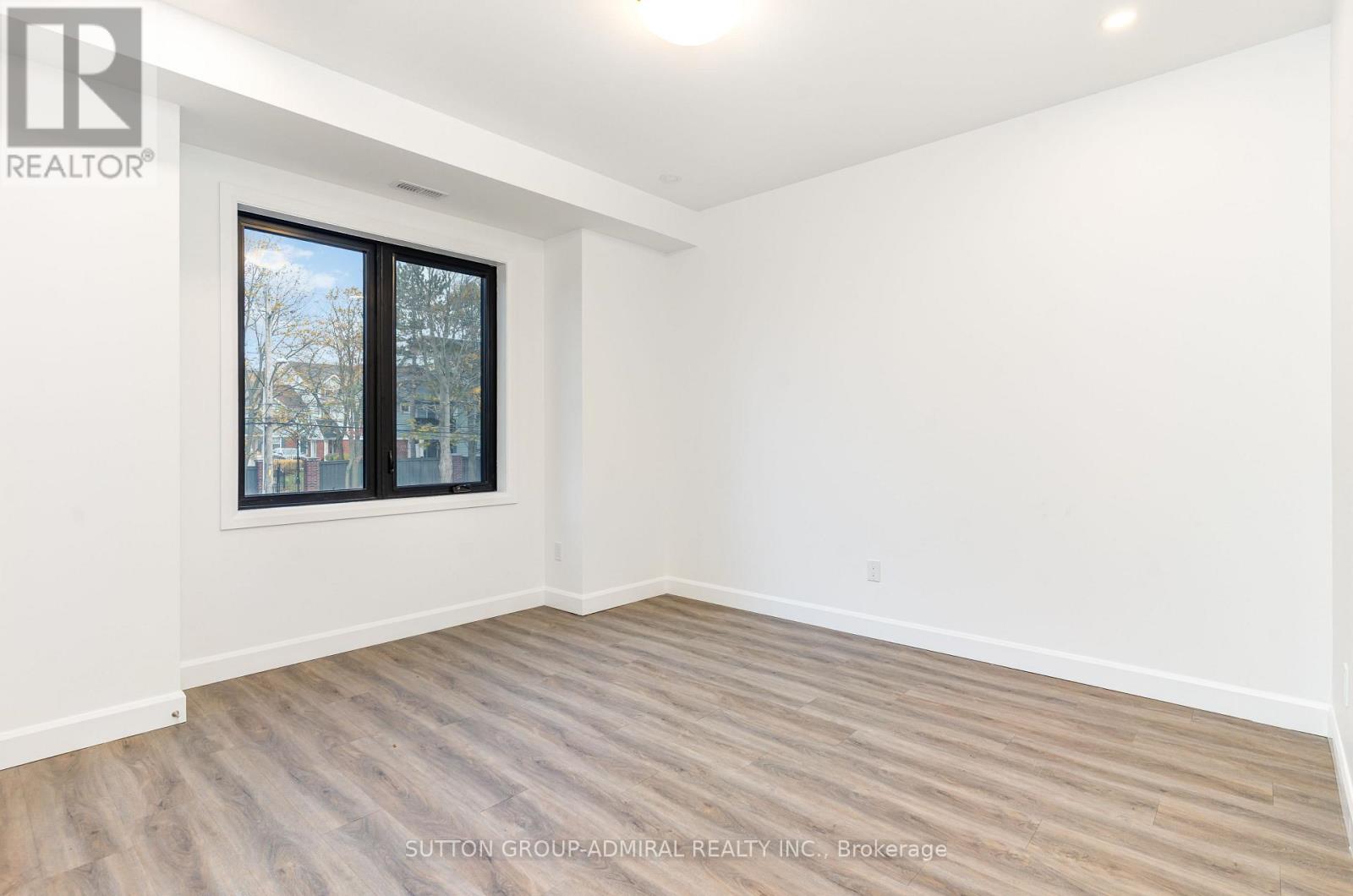 3 - 274 King Street E, Cobourg, Ontario K9A 1L8 - Photo 15 - X12553694