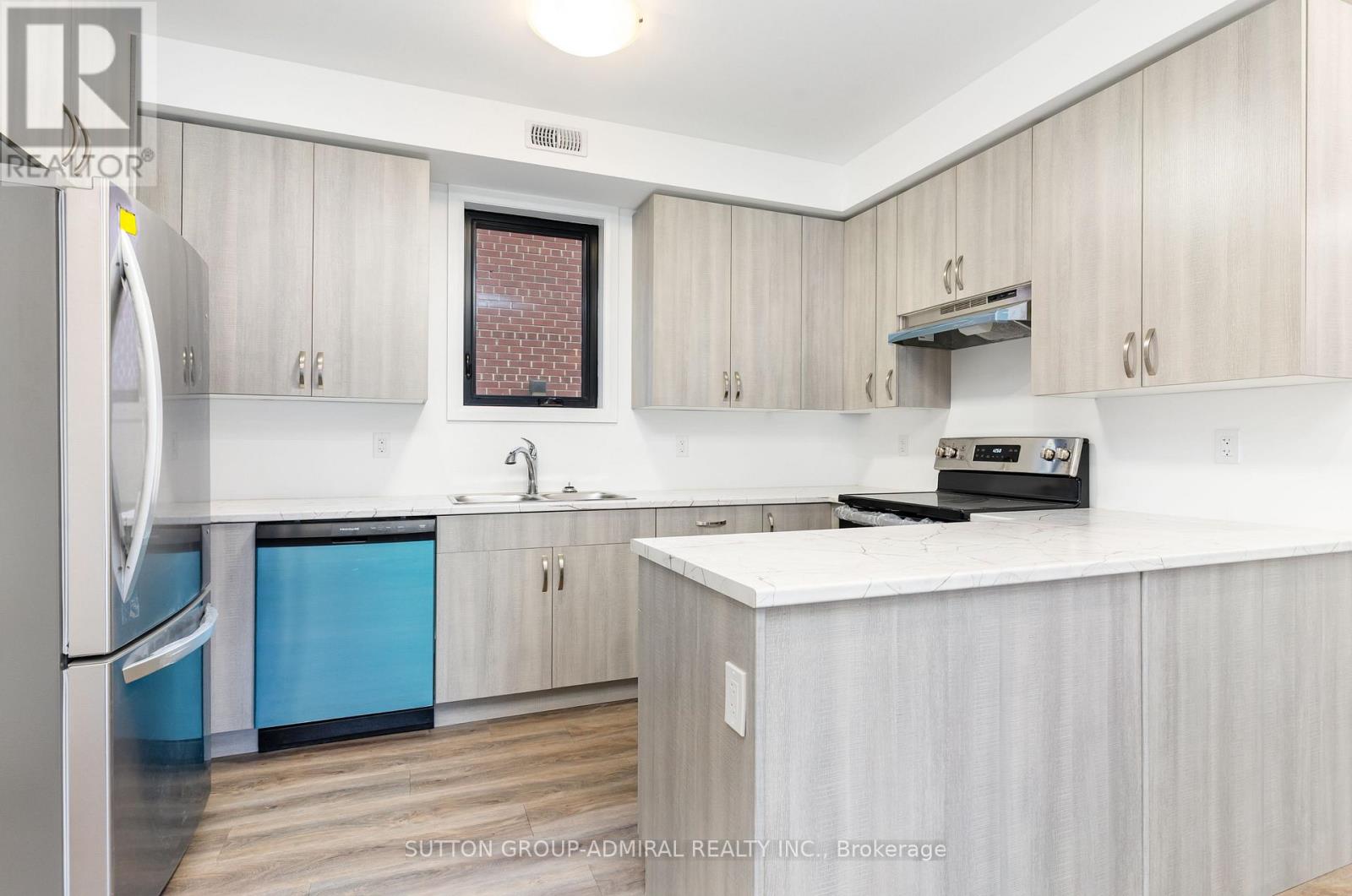 3 - 274 King Street E, Cobourg, Ontario K9A 1L8 - Photo 6 - X12553694