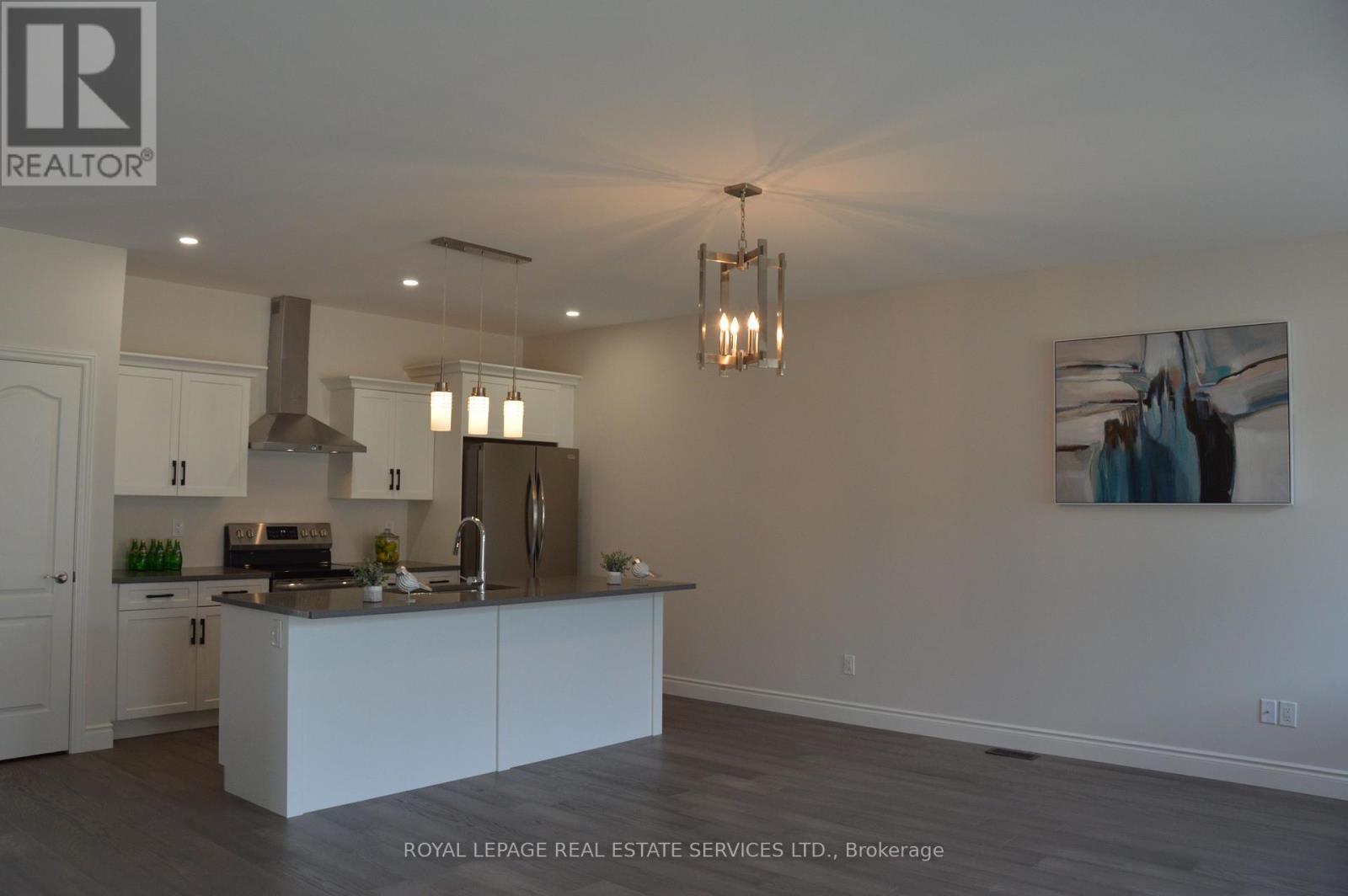 48 Callams Bay Crescent, Amherstburg, Ontario  N9V 4C5 - Photo 3 - X12553712