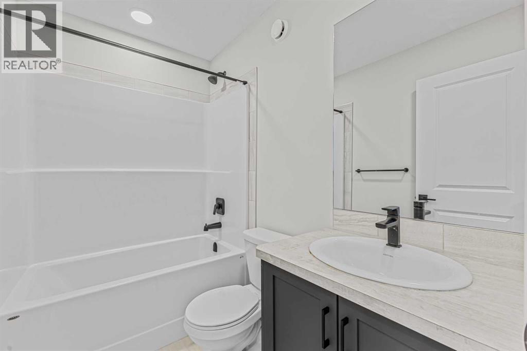 33 Belmont Drive Sw, Calgary, Alberta  T2X 4Z6 - Photo 21 - A2264027