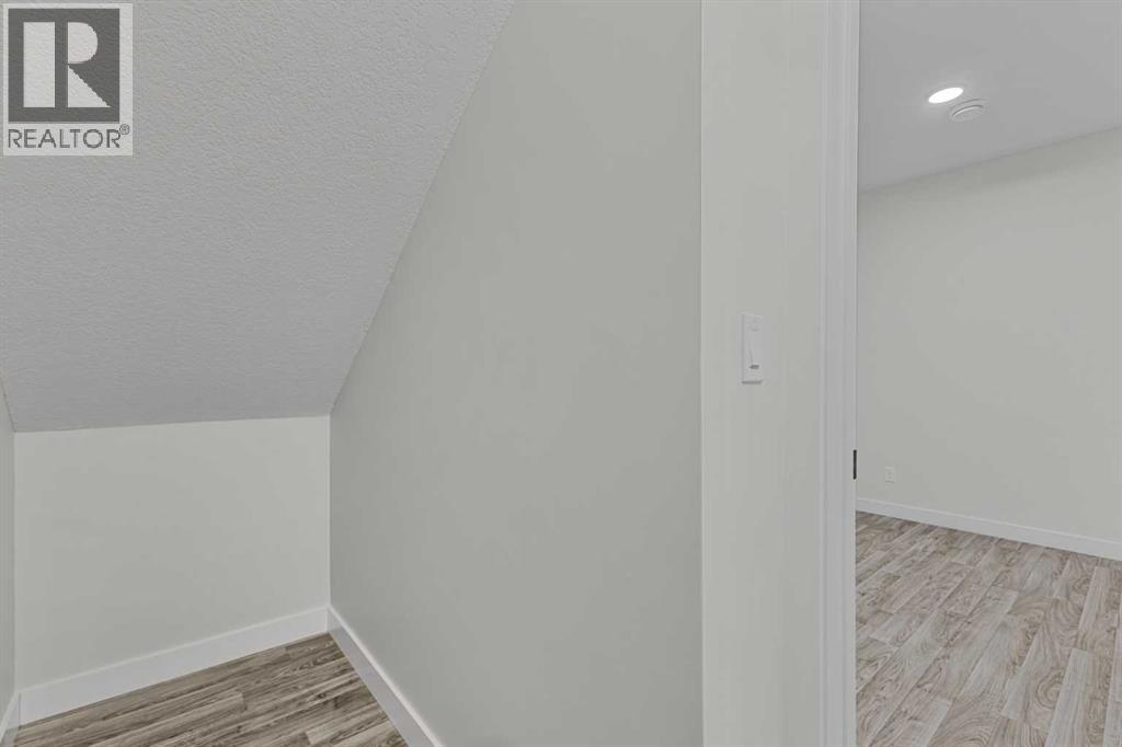 33 Belmont Drive Sw, Calgary, Alberta  T2X 4Z6 - Photo 34 - A2264027