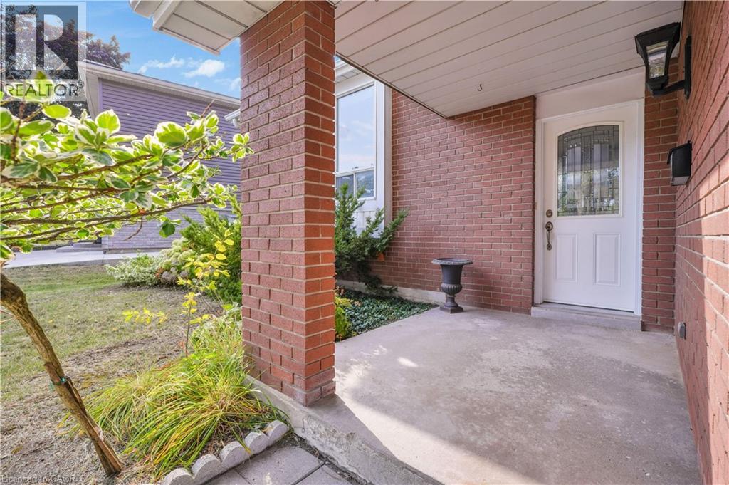 315 Westheights Drive, Kitchener, Ontario  N2N 1K4 - Photo 5 - 40773319