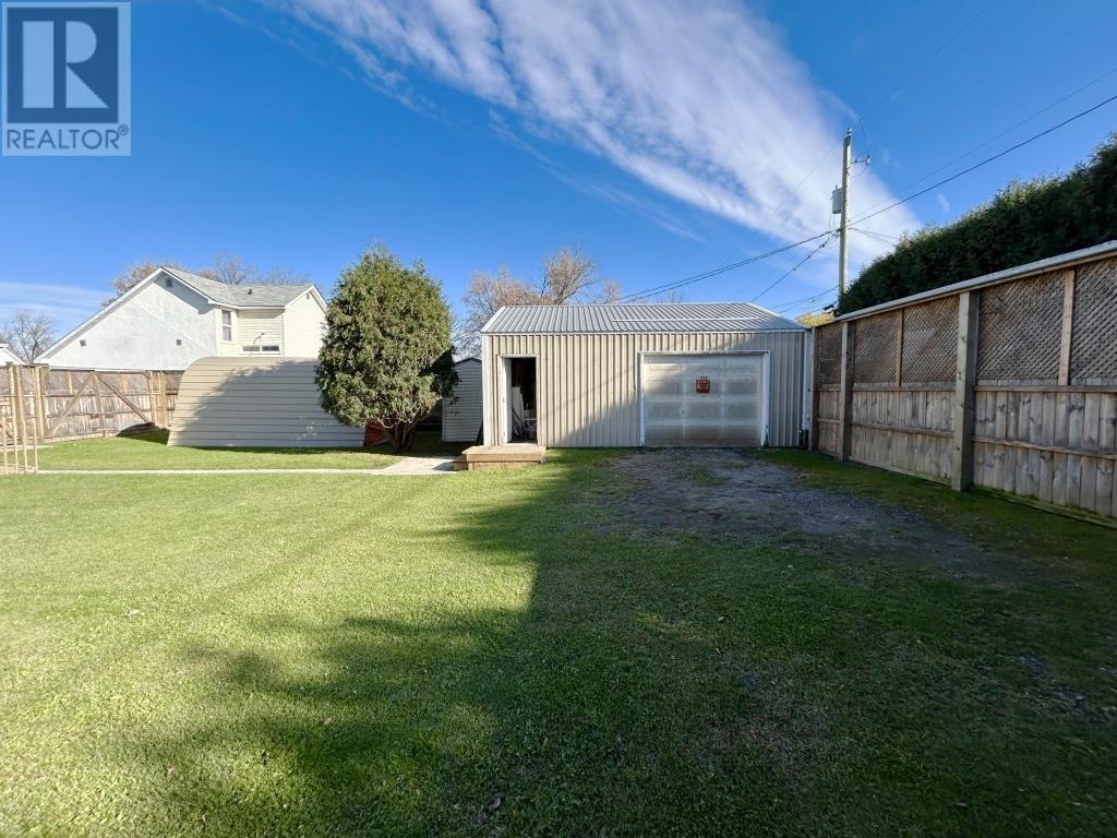 1115 Second Street East, Fort Frances, Ontario  P9A 1P3 - Photo 4 - TB253452