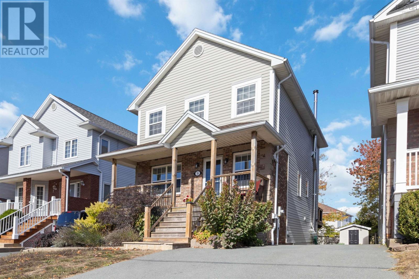 5 Roxham Close, Halifax, Nova Scotia