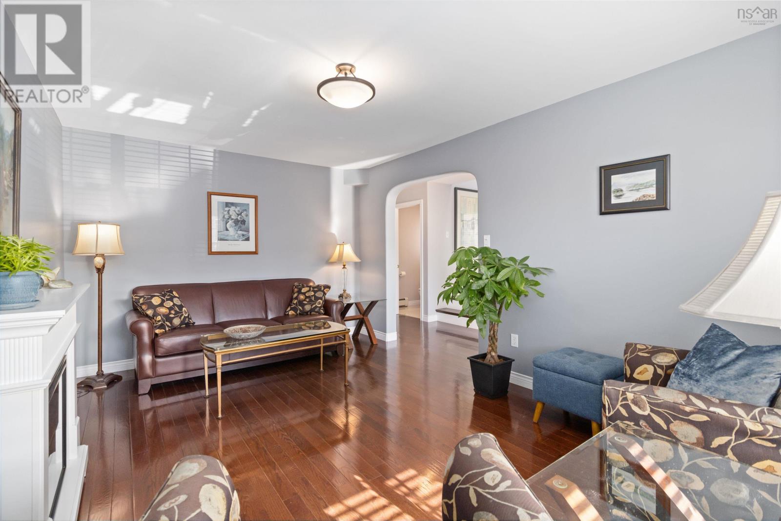 Property at 5 Roxham Close image 5