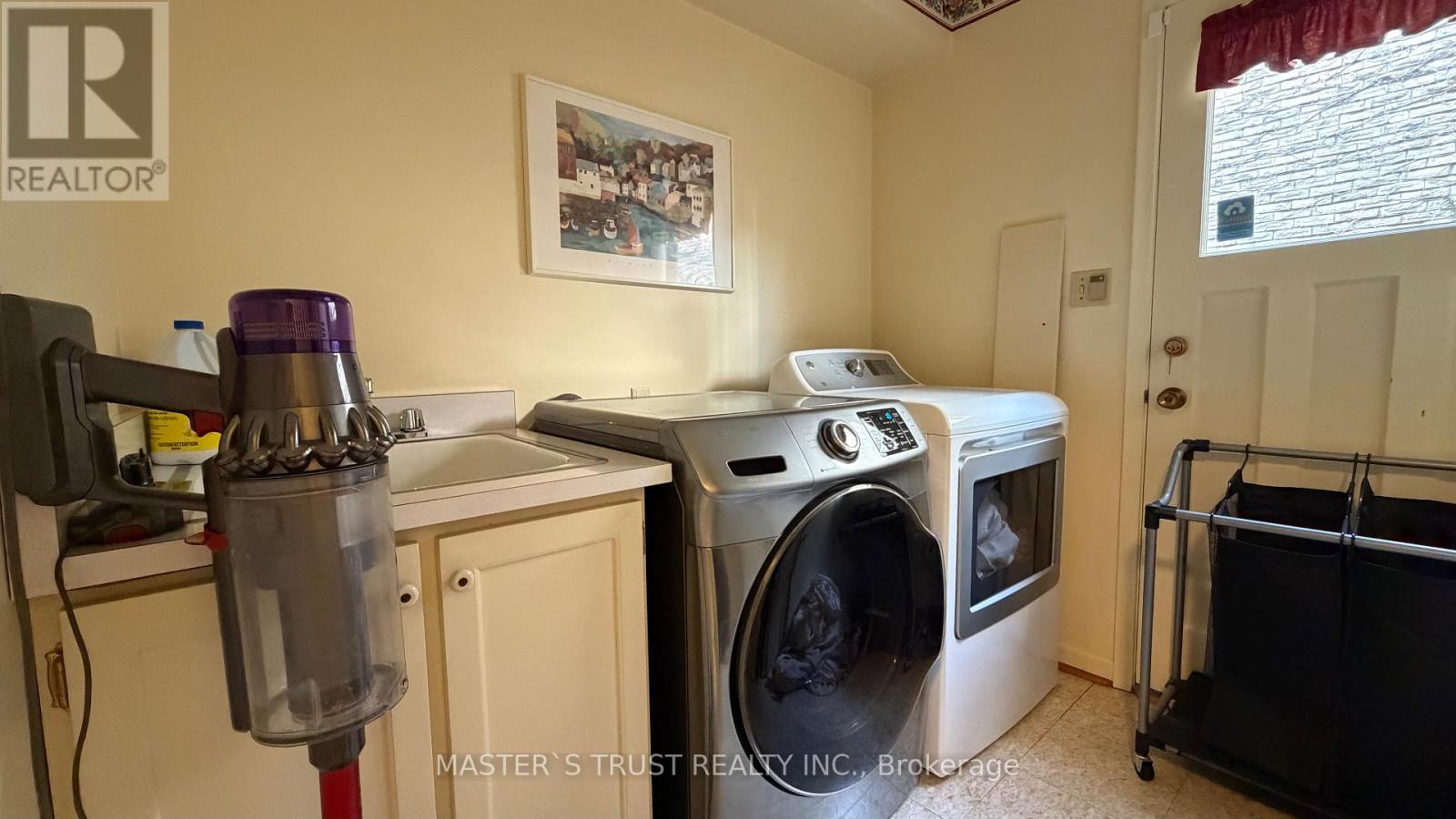 5 Apollo Drive, Toronto, Ontario  M3B 2G7 - Photo 11 - C12547320