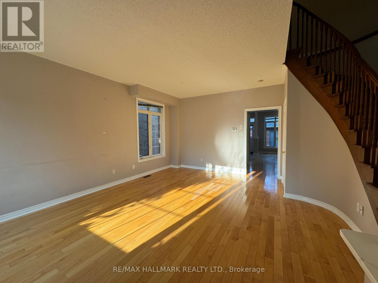 10561 Bayview Avenue, Richmond Hill, Ontario  L4C 0M8 - Photo 3 - N12553700