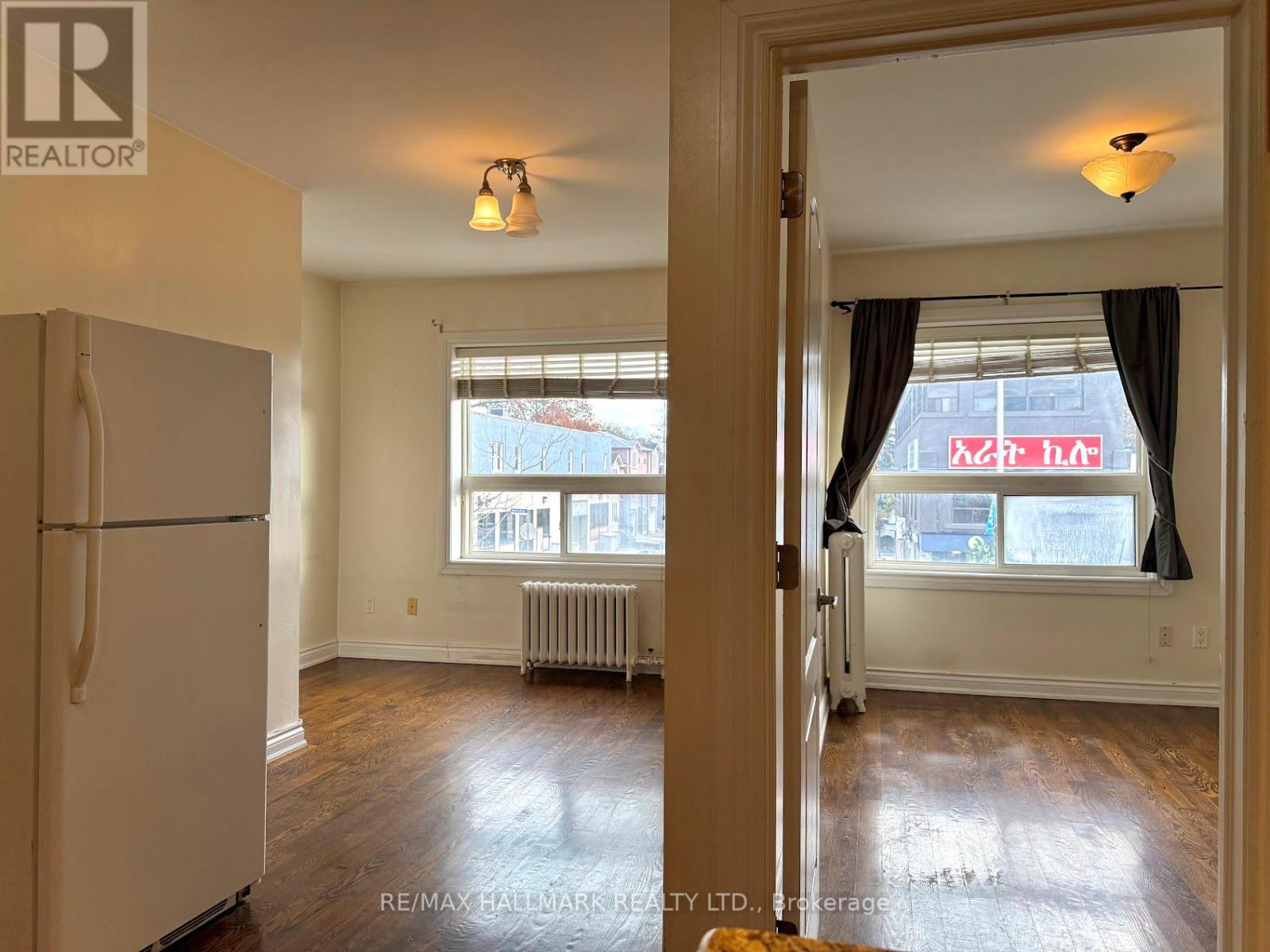 1 - 2038 Danforth Avenue, Toronto, Ontario  M4C 1J6 - Photo 11 - E12553714