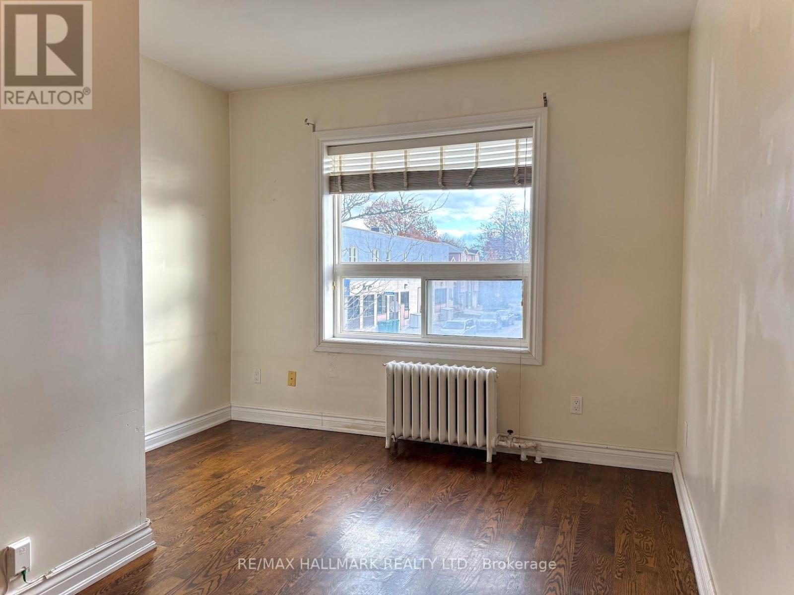 1 - 2038 Danforth Avenue, Toronto, Ontario  M4C 1J6 - Photo 2 - E12553714
