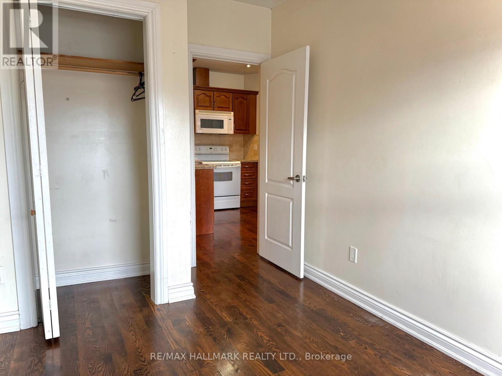 1 - 2038 Danforth Avenue, Toronto, Ontario  M4C 1J6 - Photo 8 - E12553714