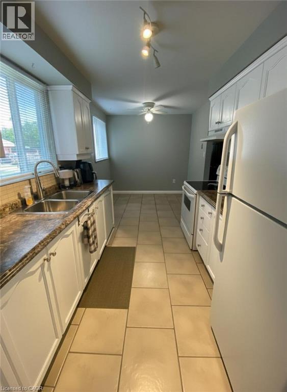 370 East 24th Street, Hamilton, Ontario  L8V 4V1 - Photo 3 - 40788449