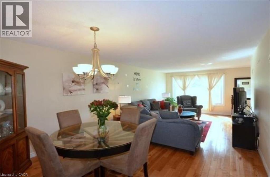 370 East 24th Street, Hamilton, Ontario  L8V 4V1 - Photo 7 - 40788449