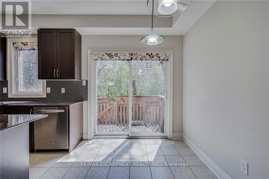 3 Johnson Farm Lane, Toronto, Ontario  M2N 0G6 - Photo 23 - C12429224