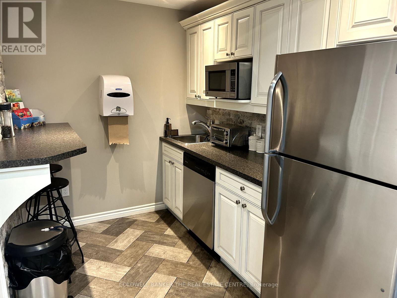 469 Kingston Road, Pickering, Ontario  L1V 1A5 - Photo 11 - E12358424