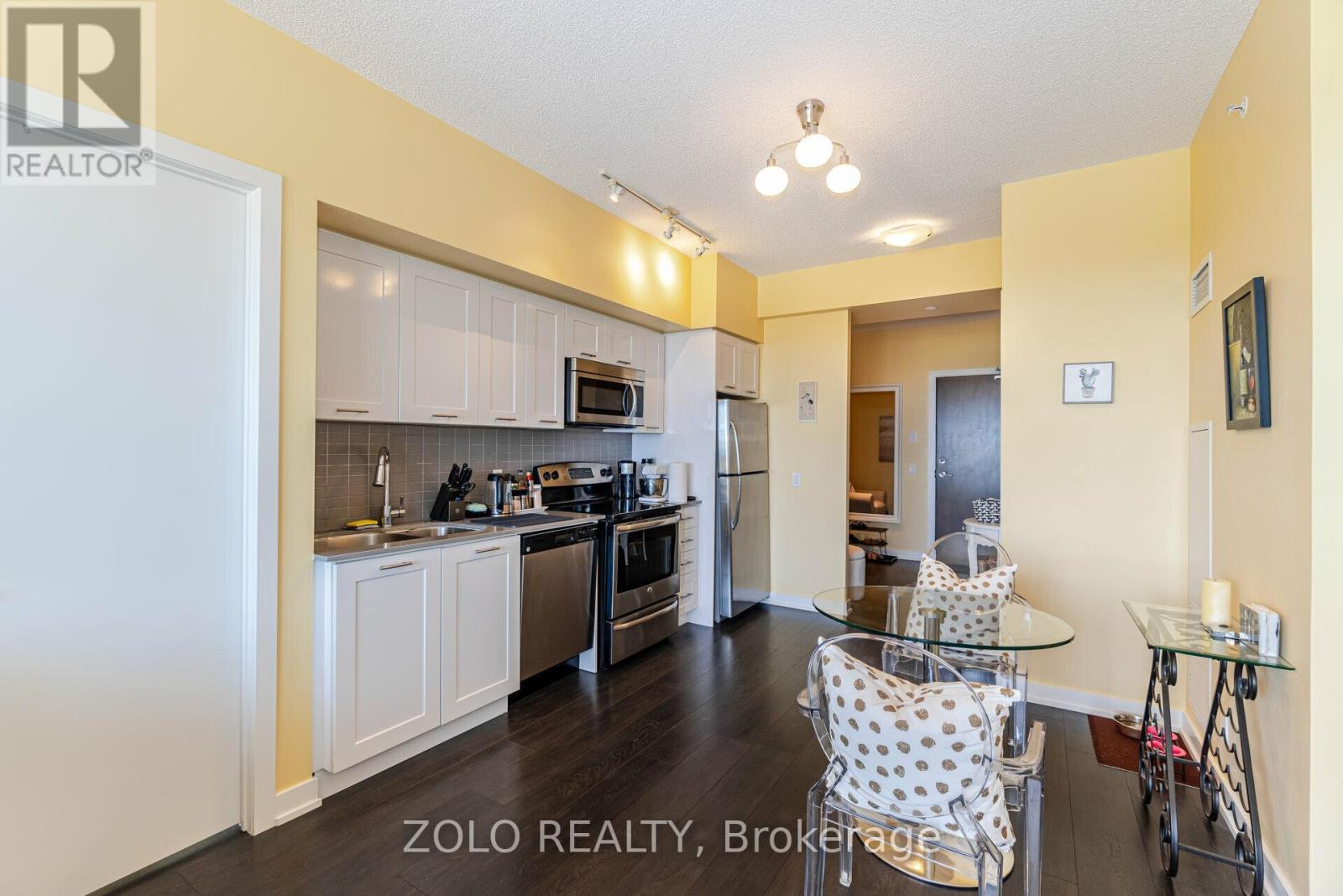 902 - 2212 Lakeshore Boulevard W, Toronto, Ontario M8V 0C2 - Photo 11 - W12492008