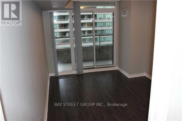 917 - 35 Hollywood Avenue, Toronto, Ontario  M2N 0A9 - Photo 10 - C12553730