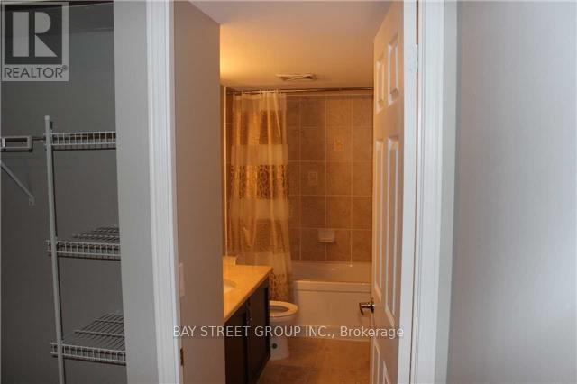 917 - 35 Hollywood Avenue, Toronto, Ontario  M2N 0A9 - Photo 11 - C12553730