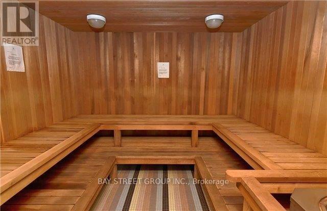 917 - 35 Hollywood Avenue, Toronto, Ontario  M2N 0A9 - Photo 16 - C12553730