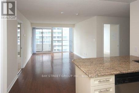 917 - 35 Hollywood Avenue, Toronto, Ontario  M2N 0A9 - Photo 3 - C12553730